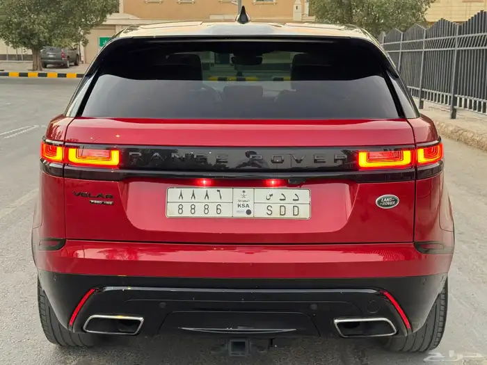 رنج روفر فيلار موديل 2018 ( بحالة ممتازة ) 8