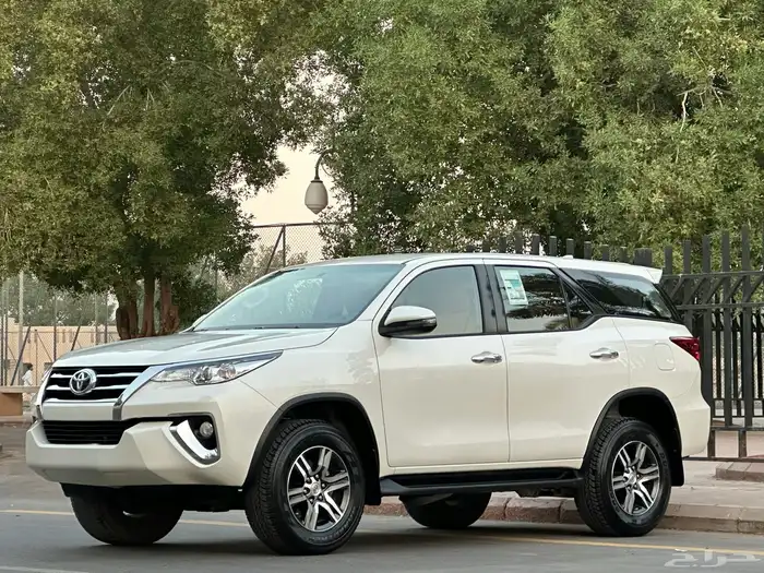 تويوتا فورشنر موديل 2020 سعودي بدون دبل شامل الضريبة 3