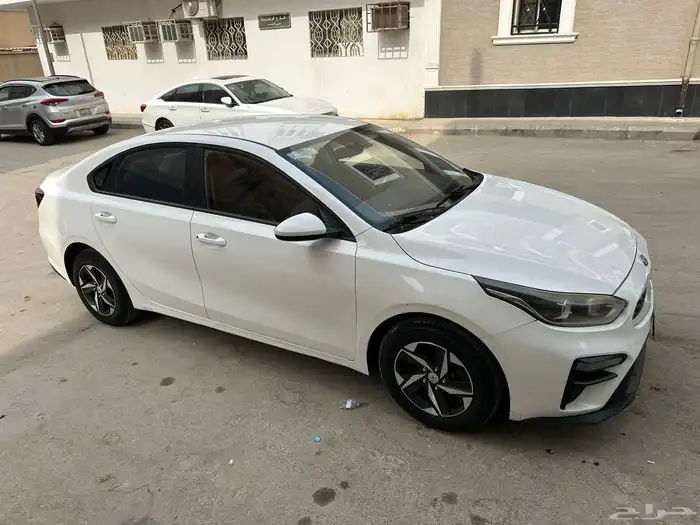 كيا سيراتو 2019 بحالة جيدة جدا 1