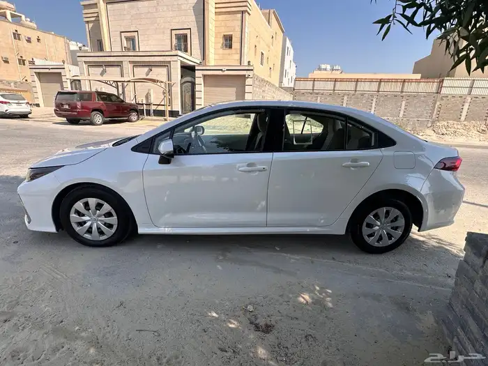 تويوتا كورولا 2021 نضيف 1500cc 19
