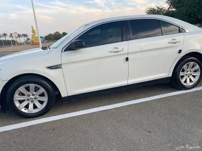 فورد تورس سيدان 2011 12