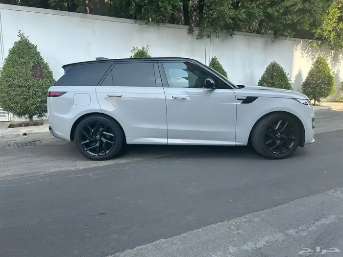 ارخص رنج روفر سبورت P400 S Dynamic في السعودية 8