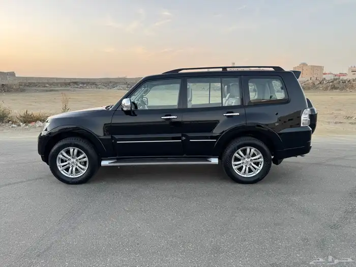 باجيرو 2017 GLS عداد 172 الف كم فقط. 6