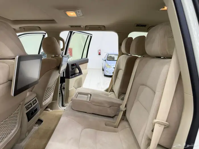 لاندكروزر 2018 GXR فل كامل 8 سلندر سعودي 15