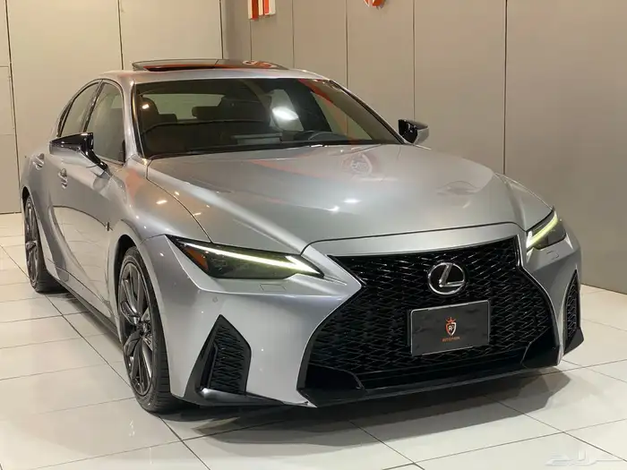 لكزس IS350 2023 ( اف سبورت ) العداد 34 الف فقط بحالة الوكال 2
