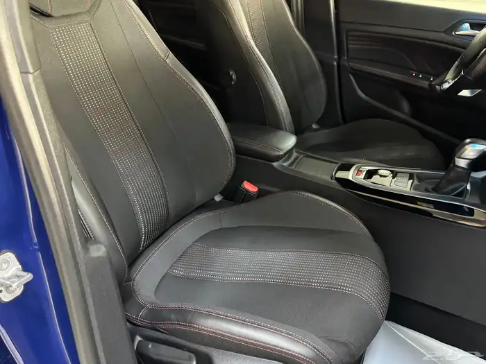 بيجو 308 GT Line 2017 8