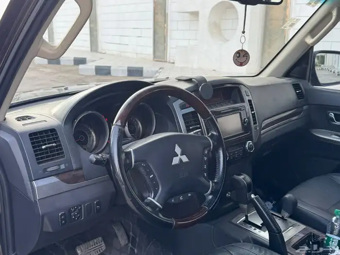 ميتسوبيشي باجيرو 2018 فل كامل 16