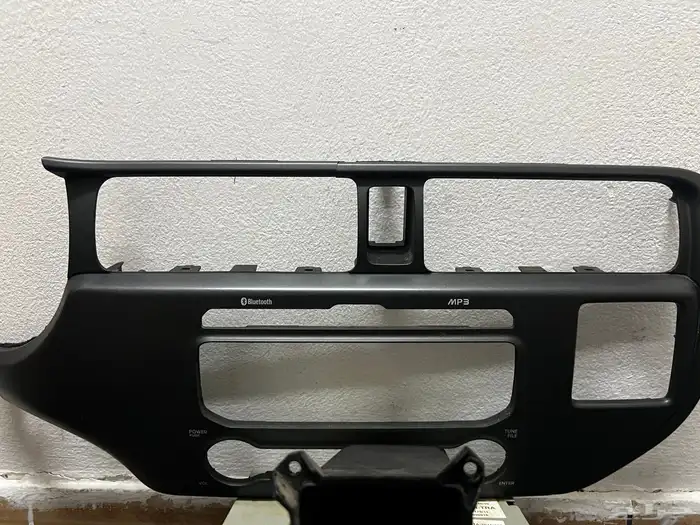 مسجل كيا ريو اصلي مع الفريم 2