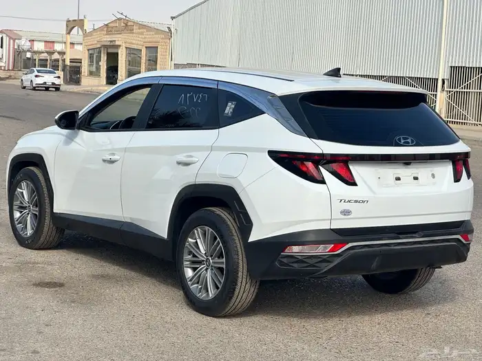 توسان بنزين 2022 نصف فل 5