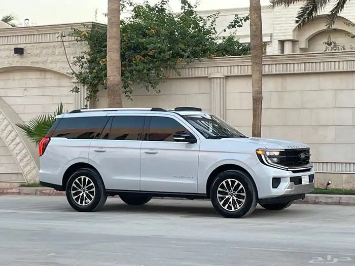 فورد اكسبديشن 2025 بلاتينيوم عداد (9 الاف) قمه بالنظافه 30