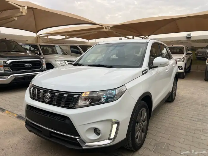 سوزوكي فيتارا 2023 عداد 79.000 دبل دفلك لدى قمة الاطلال 15