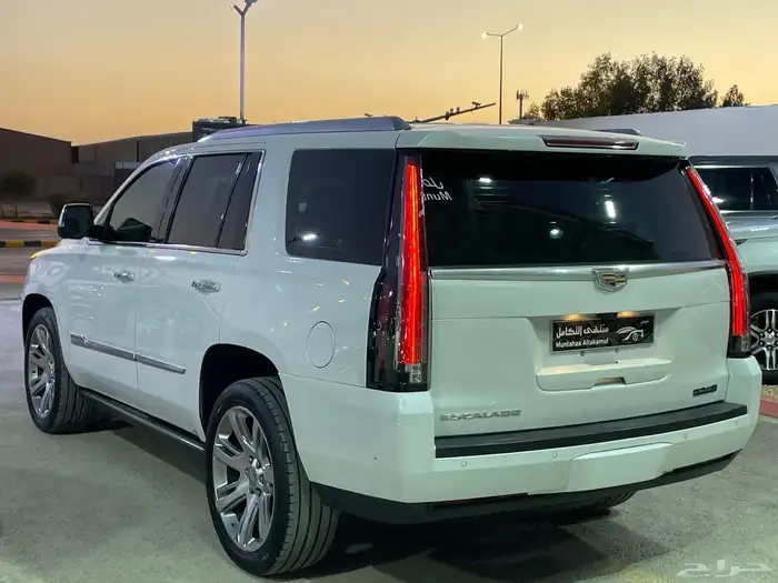 كاديلاك اسكاليد 2019 ممشى 100 الف فقط وكالة 9