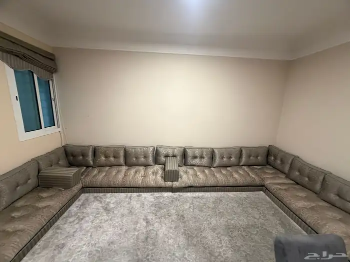 جلسة ارضية 1