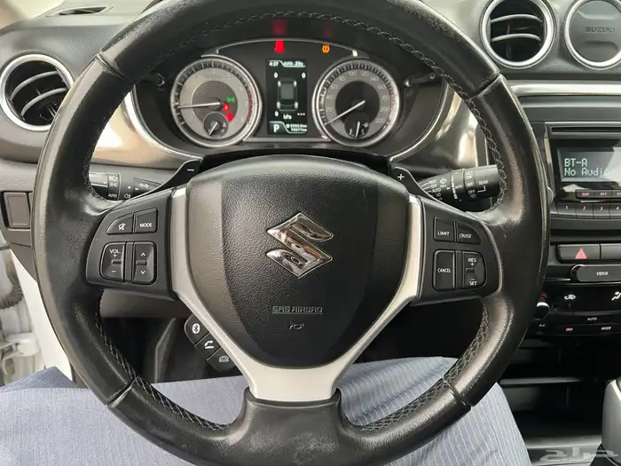 سوزوكي فيتارا 2023 عداد 79.000 دبل دفلك لدى قمة الاطلال 38