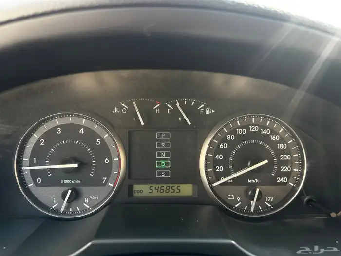 جيب لاندكروزر GXR موديل 2011 60 عام 16