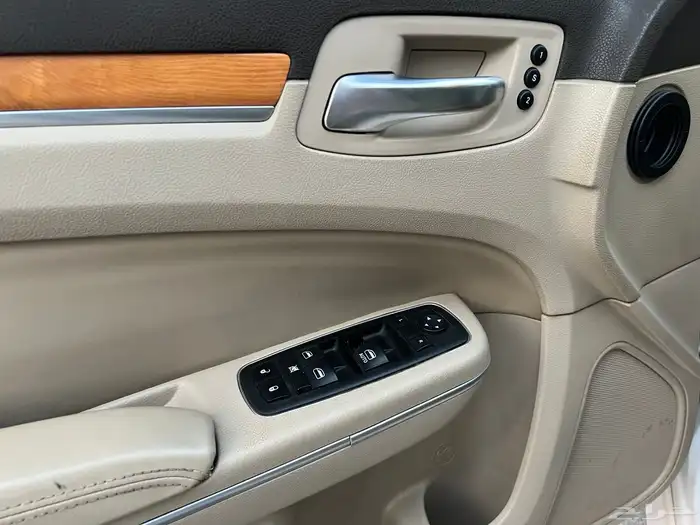 كرايزلر 2014 C300 فل V6 15