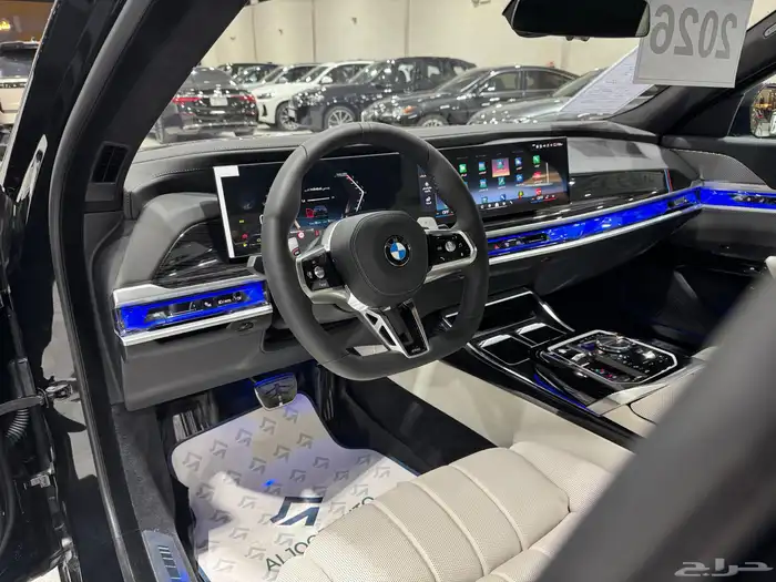 BMW 735i 2026 ضمان وصيانة M kit 13