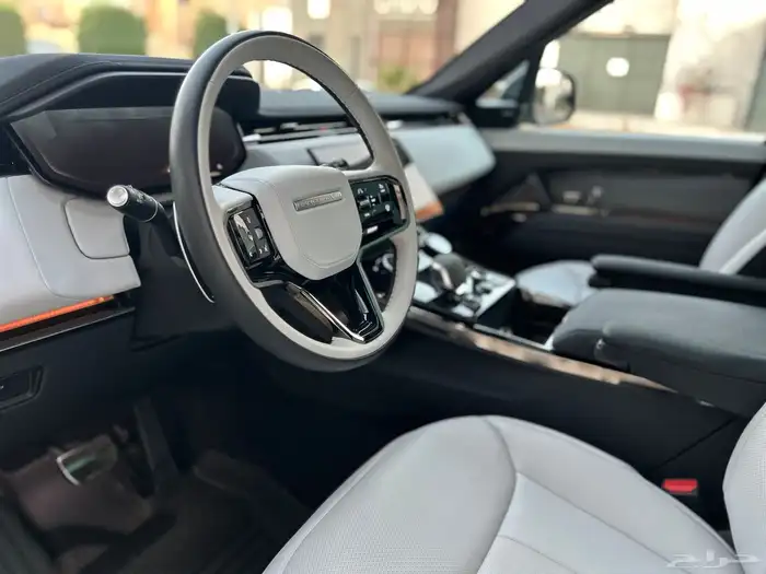 ارخص رنج روفر سبورت P400 S Dynamic في السعودية 17
