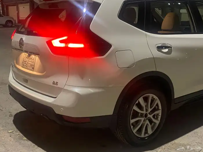 اكس تريل 2022 9