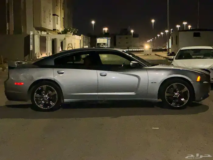 دوج تشارجر R T مشالله نظيفة ومرتبه 7