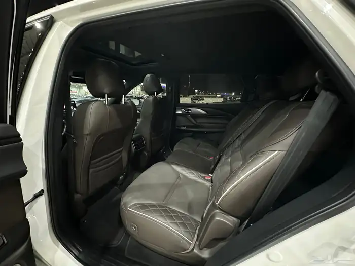 مازدا CX9 موديل 2023 فل كامل سقنتشر 29