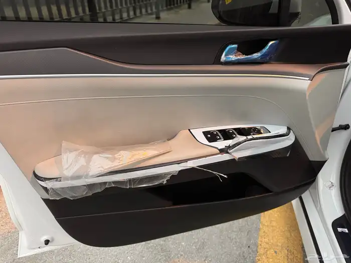 كيا K5 استاندر مطور 2025 بحالة الوكالة 11