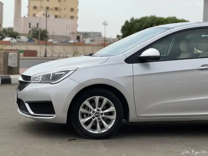 شيري اريزو 5 موديل 2023 السعر 23000 الف 6