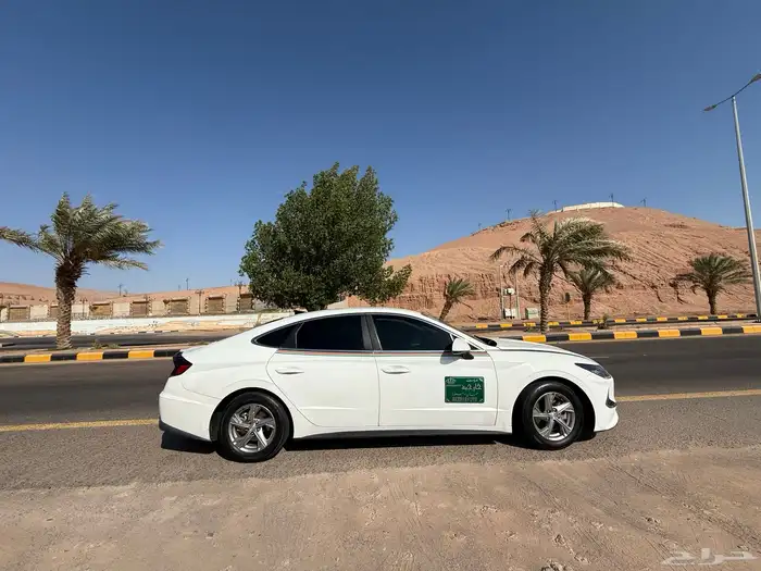 سفريات عمان تبوك هونداي سوناتا 10