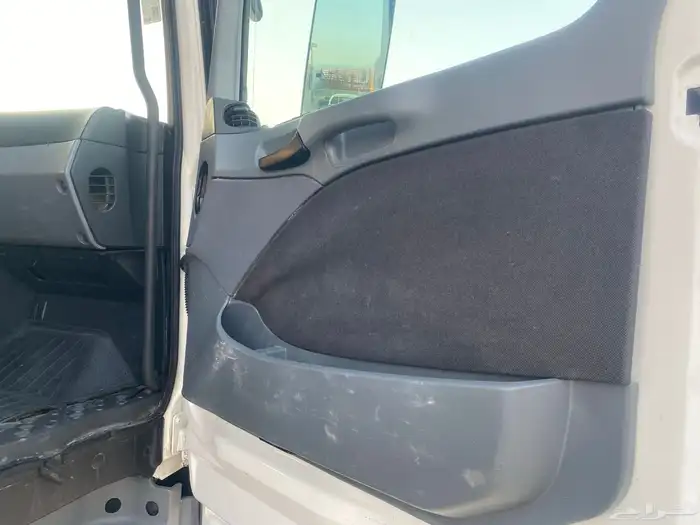 للبيع راس أكتروس 2009 نقل عام 20