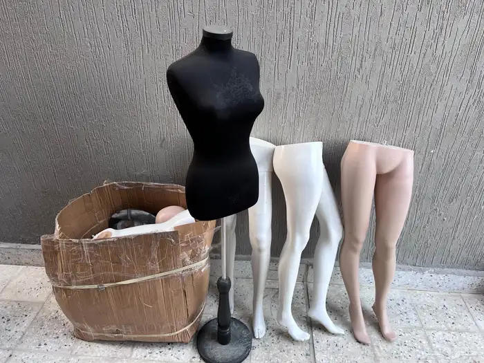 منكان مجسم عرض ملابس 2