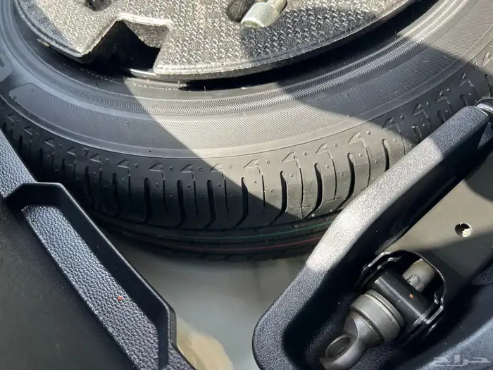 للبيع كورولا 2023 بدي ومحركات وكالة شرط 12