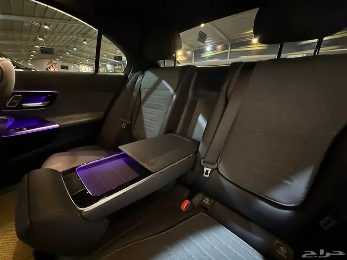 مرسيدس C260L 2023 (( بحالة الوكالة )) 13