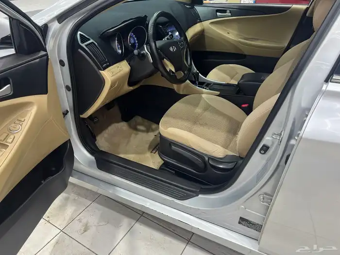 سوناتا مالك اول من وكالتها من الناغي 11