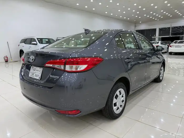 تويوتا يارس 2022 سعودي استاندر 5