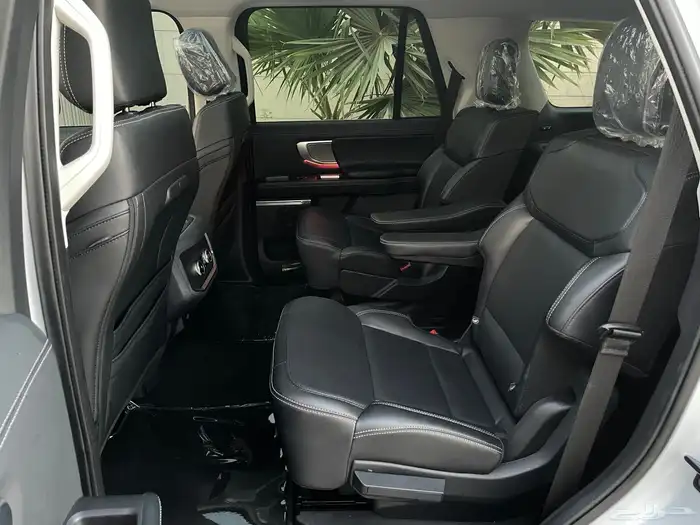 فورد اكسبديشن 2025 بلاتينيوم عداد (9 الاف) قمه بالنظافه 20