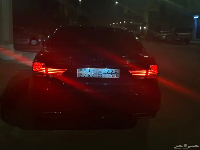 للبيع لكزس 460 LS موديل 2015 مخزنة 12