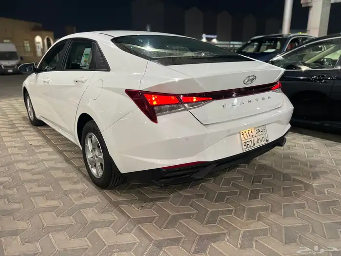 هيونداي الانترا 2021 3