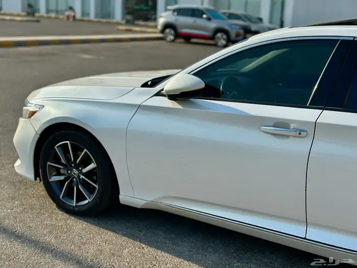 هنودا اكورد 2022 فل كامل EX-L ابيض ممشي 66 الف 4