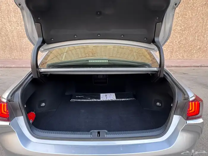 لكزس ES250 2023 31