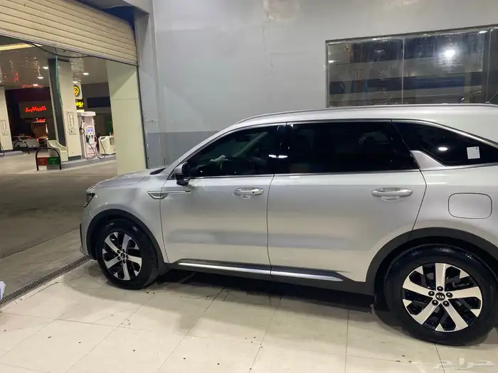 كيا سورينتو نص فل 2021 بحالة جيدة جدا 10