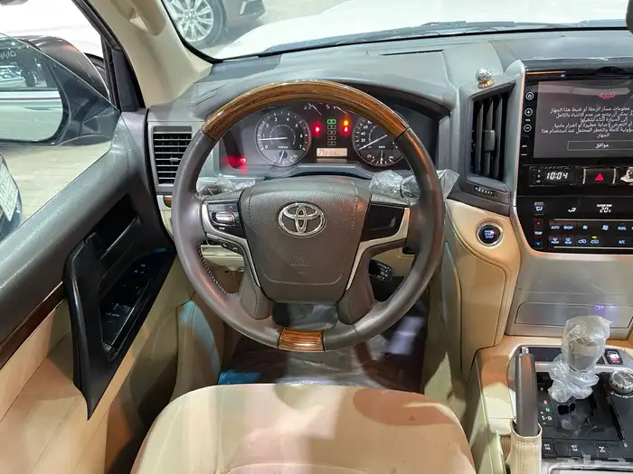 لاندكروزر2016 13