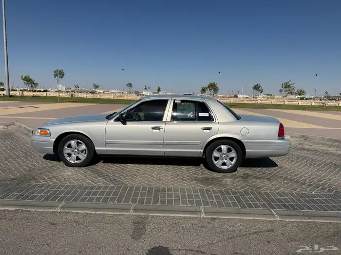 فورد فكتوريا 2012 فل كامل سعودي وارد توكيلات الجزيره 3