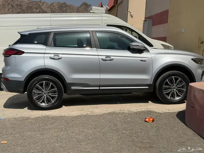 سيارة جيب جيلي 17