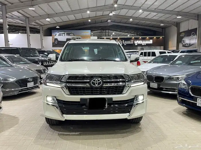 لاندكروزر2016 1