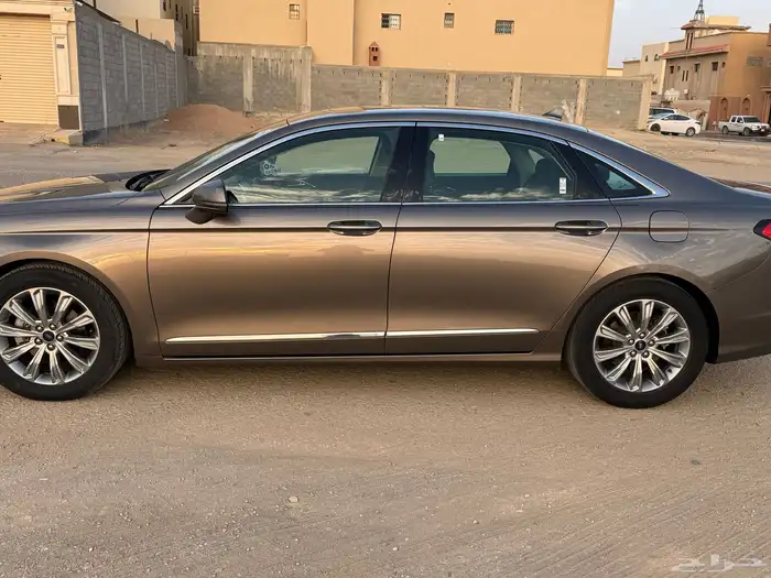 فور تورس اعلاني السابق 2