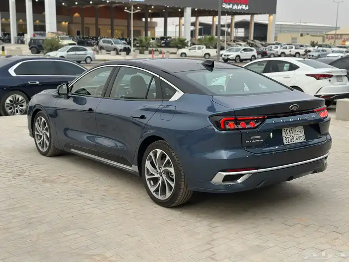 فورد تورس تيتانيوم 2023 5