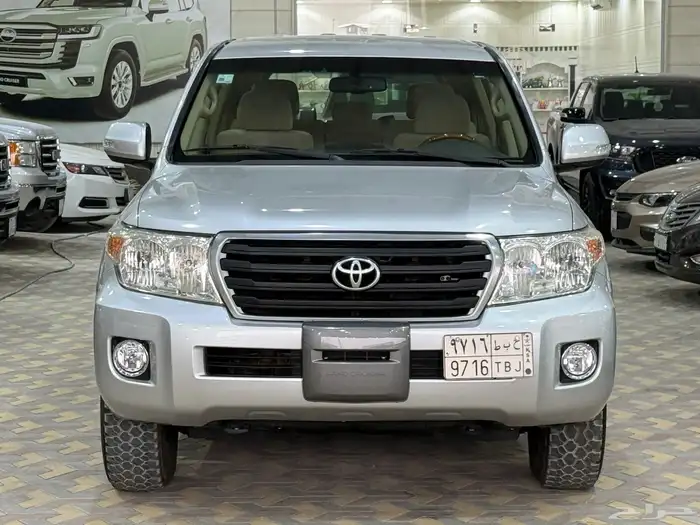 تويوتا لاندكروزر GX 2013 1