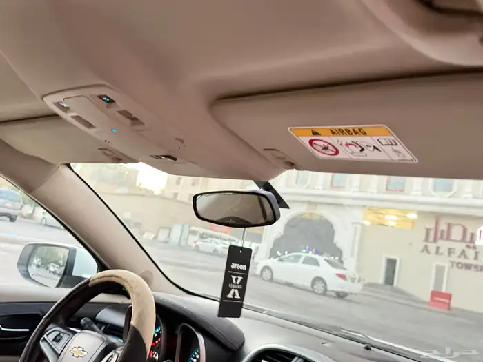 شفروليت ماليبو 2015 نضيفه ممشا قليل للبيع 4 سلندر 19