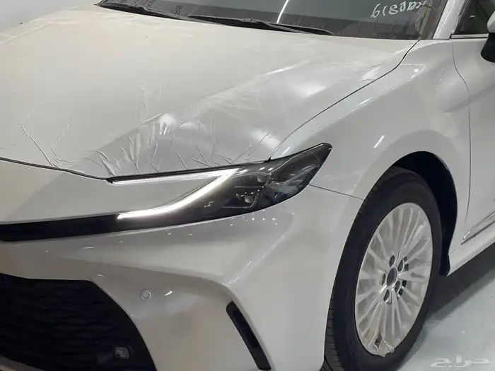 تويوتا كامري ال اي بنزين 2025 3