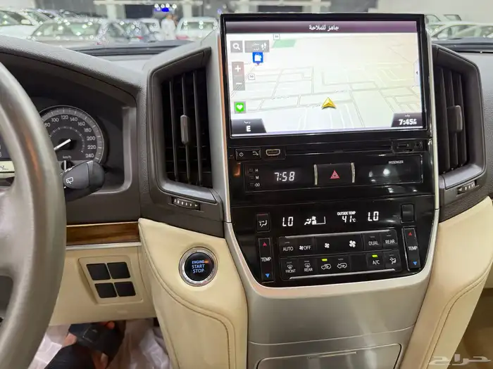 لاندكروزر 2018 GXR فل كامل 8 سلندر سعودي 25